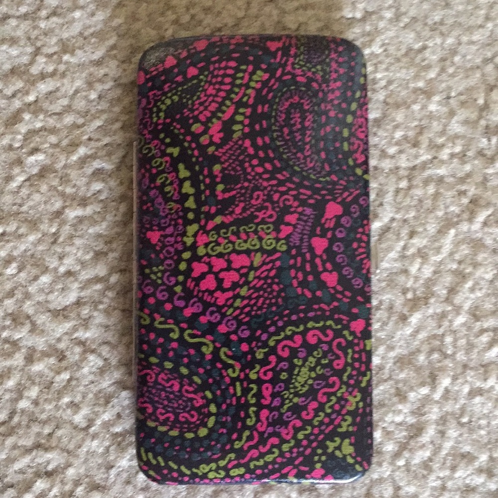 Clutch wallet